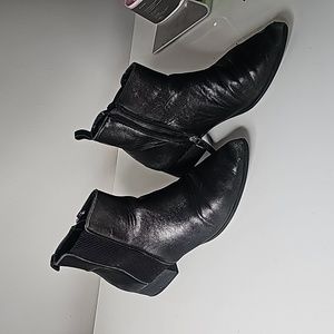 DKNY flat ankle boots
